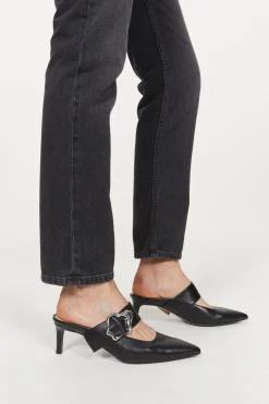 Aurora Coral Pumps
