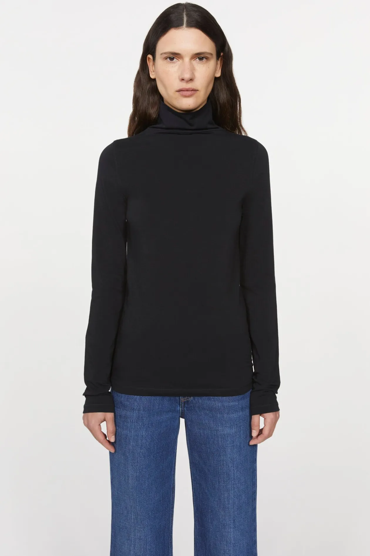 Kiena Turtle Neck